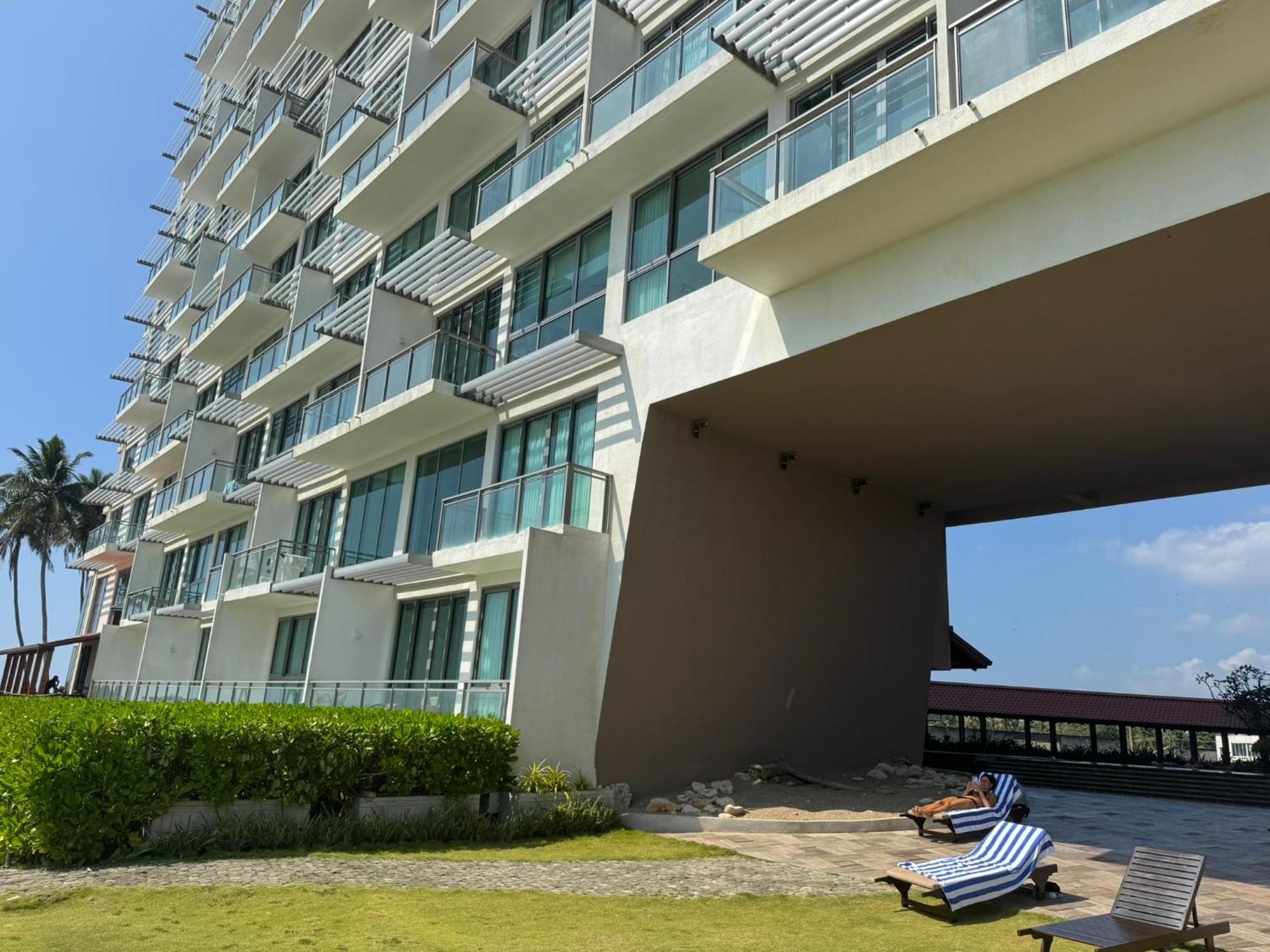 Oceanfront Galle Apartment L4-10 エクステリア 写真